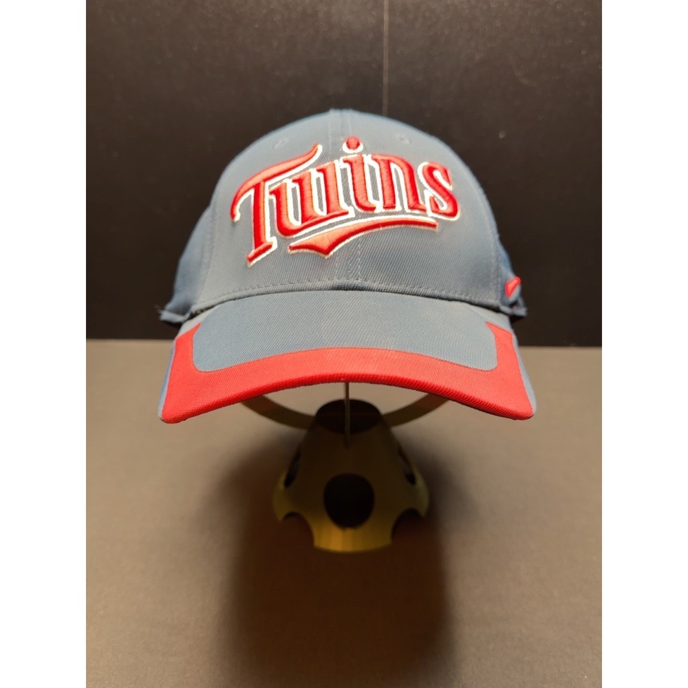 Nike Minnesota Twins Legacy91 Hat MLB One Size Blue Red Fitted Stretch Cap